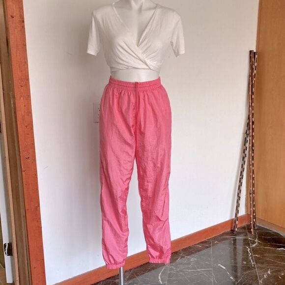 Pink pants  - Picture 2 of 12